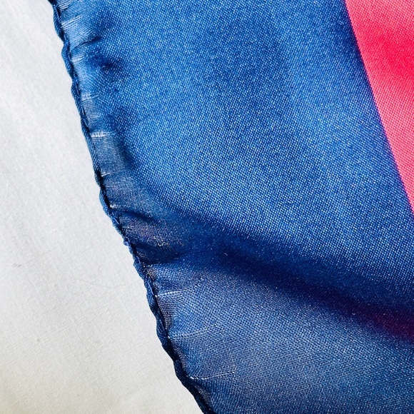 MICHELANGELO ROMA VINTAGE SCARF CLASSIC GEOMETRIC STYLE—NAVY FUCHSIA & PINK 🇮🇹 - Picture 12 of 14
